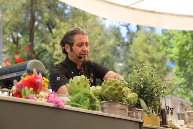 Efeler Gastronomi Festivali’nde yemekler yarıştı