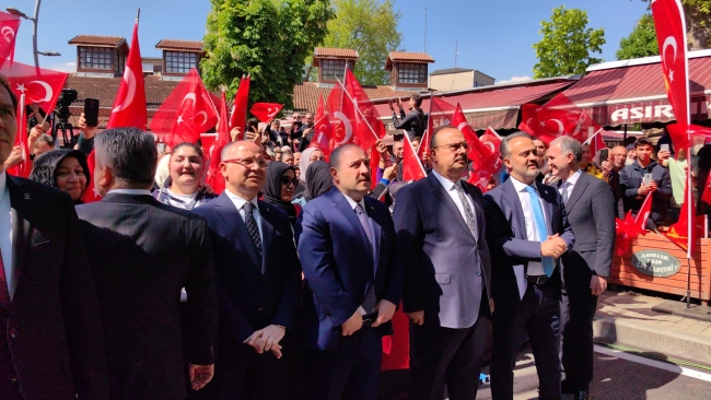 Bakan Varank, Togg'la İnegöl'e geldi