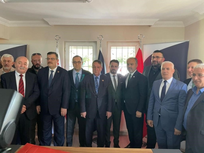 Alfatlı: "Kafkaslar, Gürcülerle Türkler Tunç gibidir"