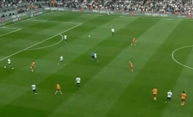 Beşiktaş Galatasaray derbisinin tartışmalı pozisyonları!