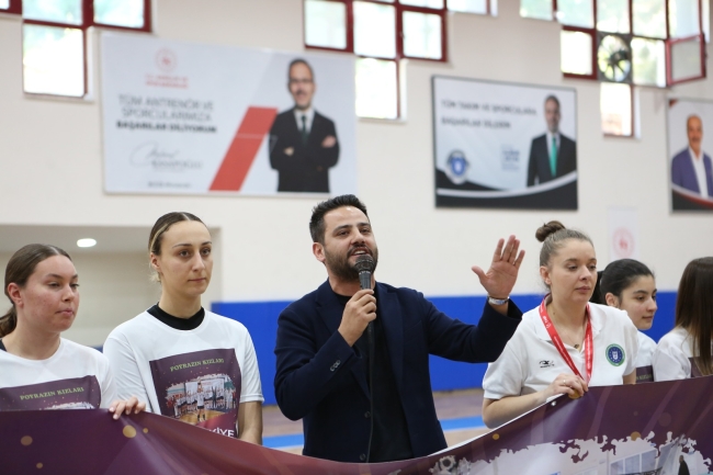 Şampiyonlara kutlama