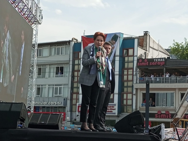 Meral Akşener'den Bursasporlulara "Söz"