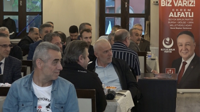 Alfatlı: “Meydanlardan teröristlere selam veriyorlar”