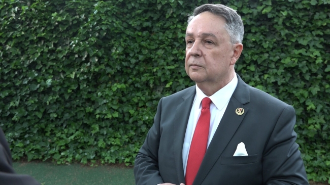 Alfatlı: “Meydanlardan teröristlere selam veriyorlar”
