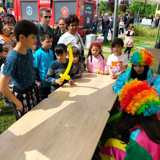 Büyükşehir'in Hıdırellez şenliğinde dilekler tutuldu