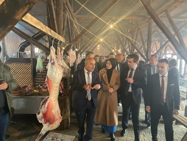 400 yıllık Tarihi Cuma Pazarı yenilendi