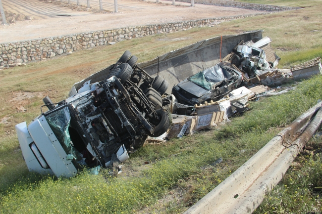 Şanlıurfa’da feci kaza: 6 ölü, 1 yaralı