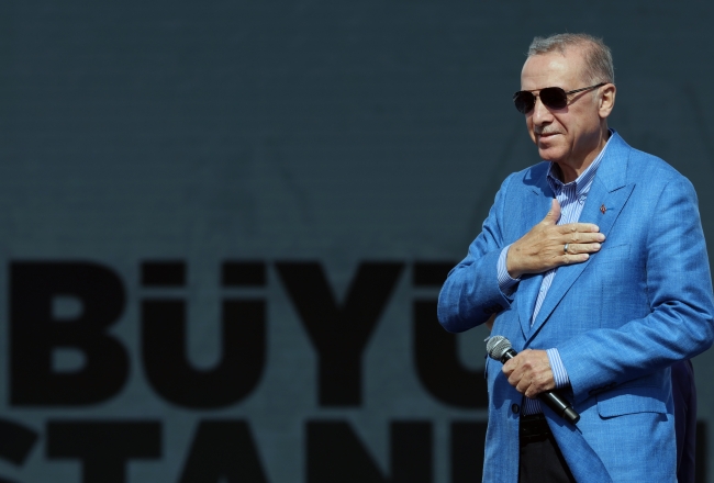 Cumhurbaşkanı Erdoğan: "Resmi rakam 1 milyon 700 bin kişi"