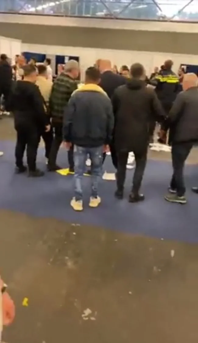 Hollanda'da sandık başında kavga!