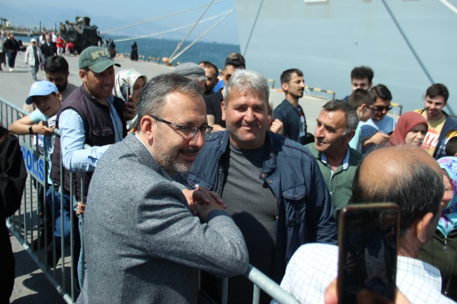 Bakan Kasapoğlu: "TCG'ye bugün itibarı ile 71 bin kişi ziyaret etti"
