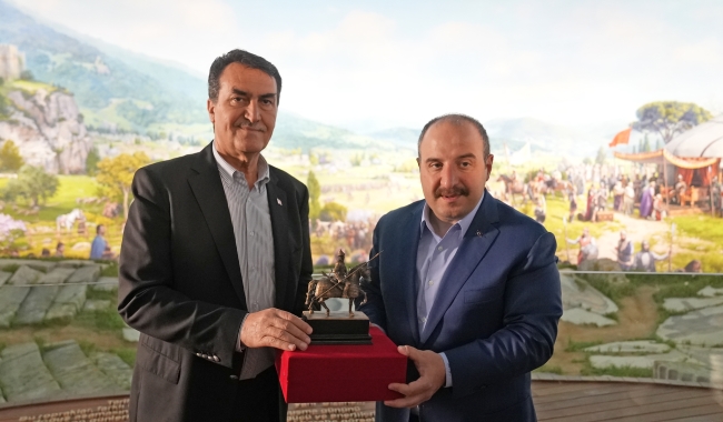 Bakan Varank Panorama 1326 Bursa'yı ziyaret etti
