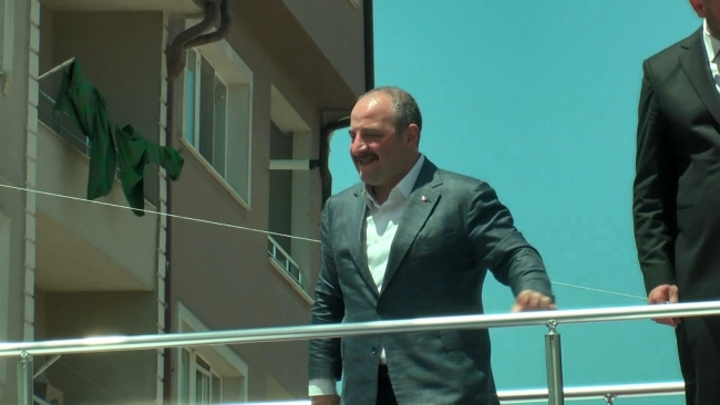 Bakan Varank: "Biz siyasette şiddete karşıyız"