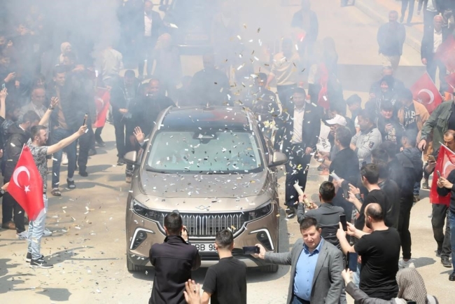 Bakan Varank: "Siyasette şiddet olmaz"