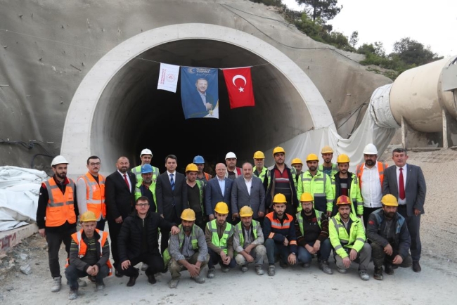 Bakan Varank, Doğancı Tüneli'nde incelemelerde bulundu
