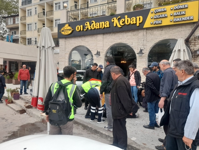 Isparta'da kendi işletmesine araçla daldı