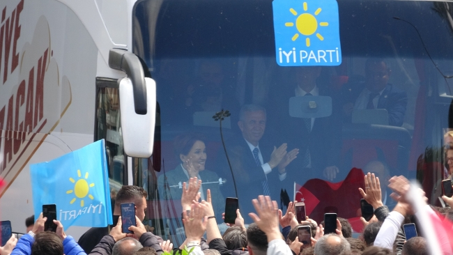 Akşener: "Sizi doğuran kim kadın değil mi?"