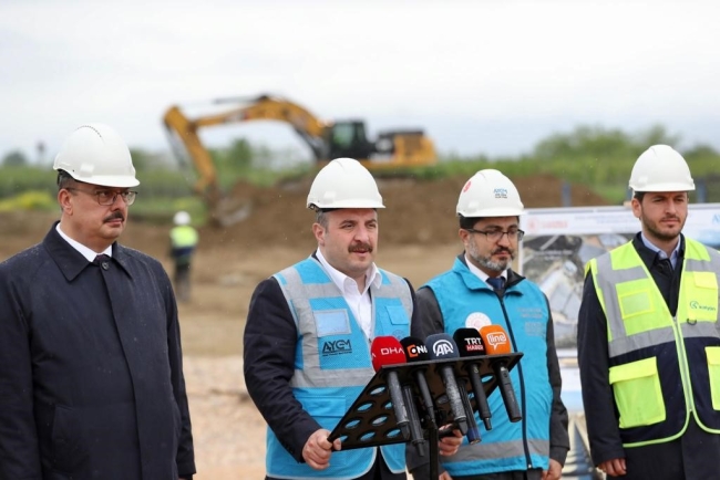 Bursa, Ankara ve İstanbul'a YHT ile yakınlaşacak