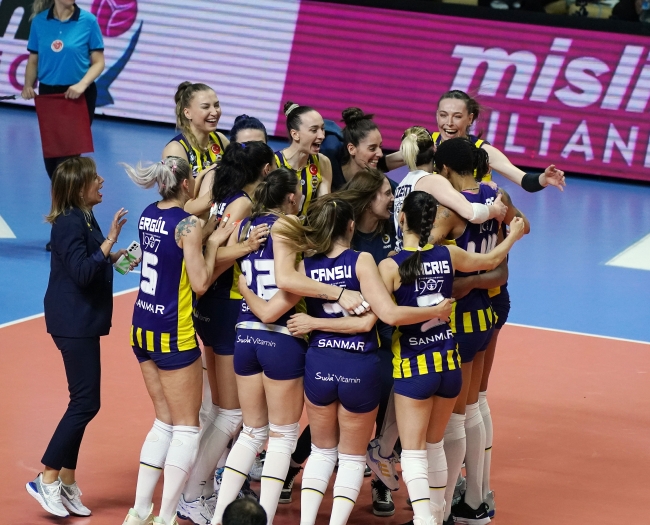 Sultanlar Ligi'nde şampiyon Fenerbahçe Opet