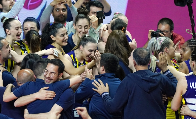 Sultanlar Ligi'nde şampiyon Fenerbahçe Opet