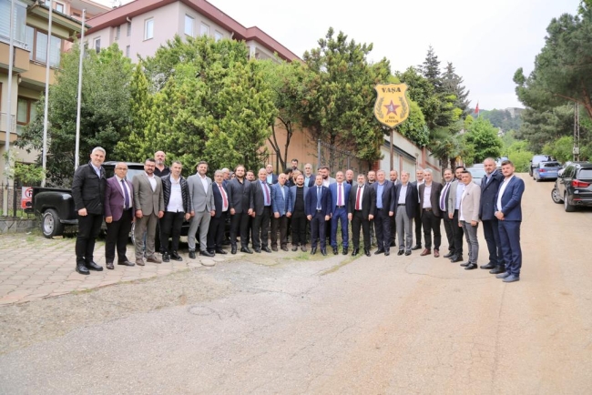 AK Partili heyetten KARADENİZSİAD'a ziyaret