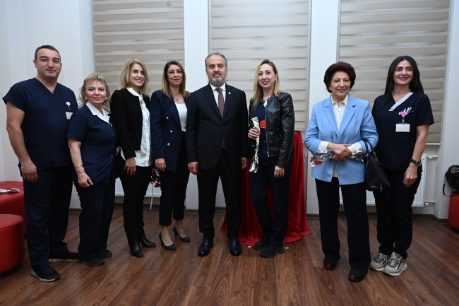 Hemşirelere karanfil