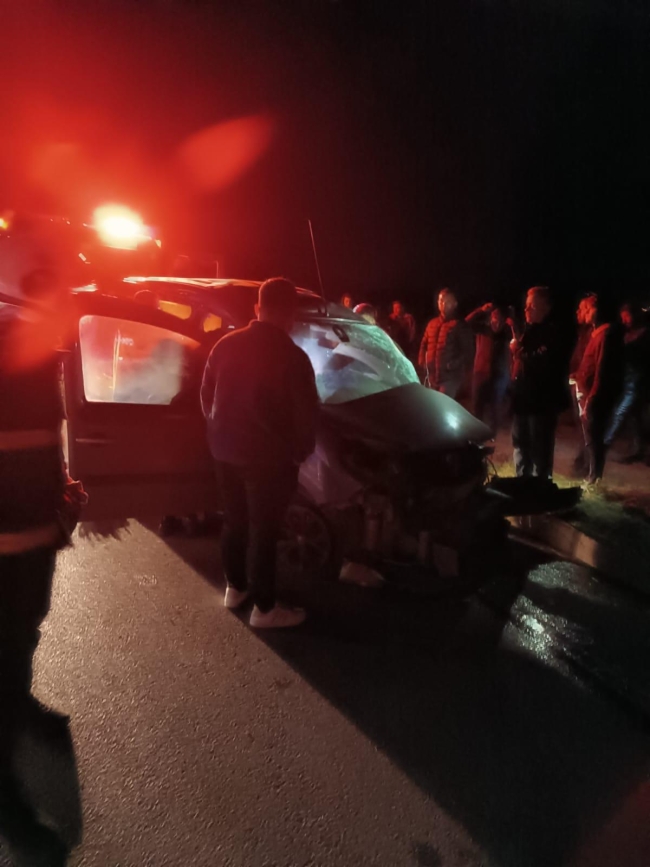 Tokat'ta kamyonla hafif ticari araç çarpıştı: 1 ölü