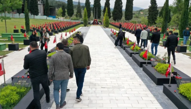 Soma maden şehitleri facianın 9. yılında anıldı
