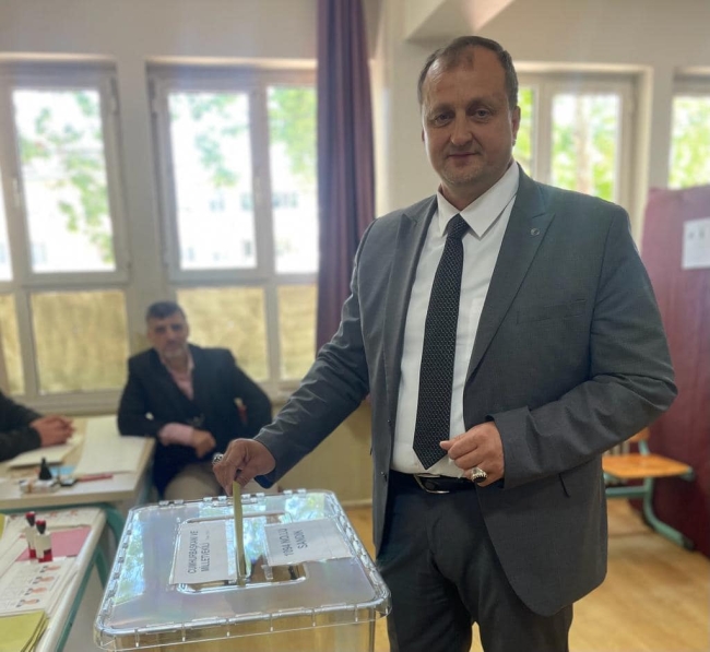 Bursa'nın belediye başkanları sandık başına gitti