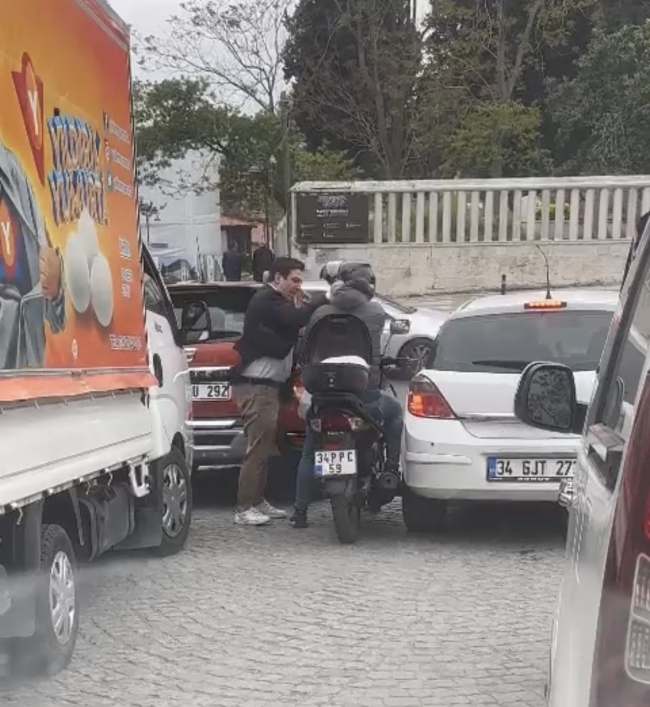 İstanbul'da satırlı saldırı!