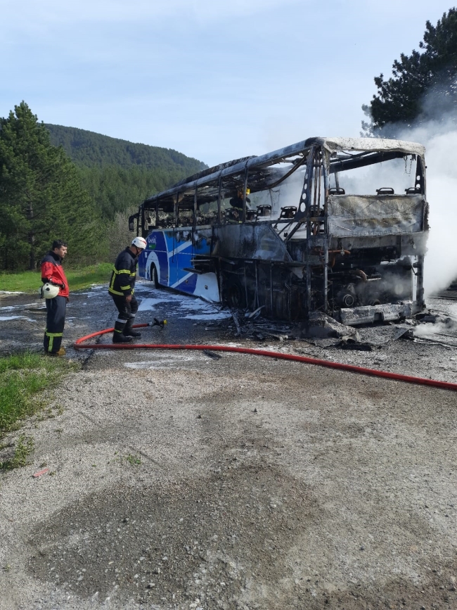 Bursa'ya bakım için getiriliyordu! Yolda alev aldı