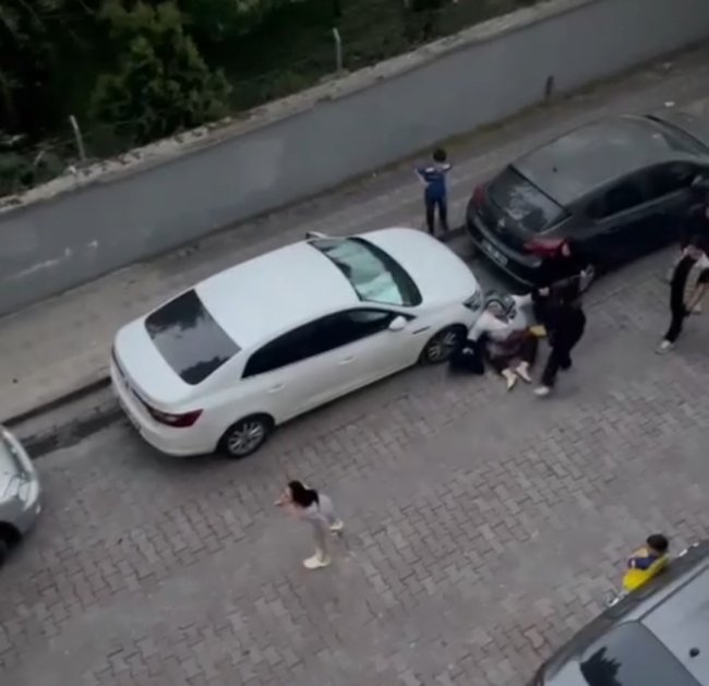 Fuhuş iddiası taşlı sopalı kavgaya döndü