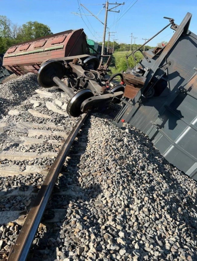 Kırım'da tahıl yüklü tren raydan çıktı