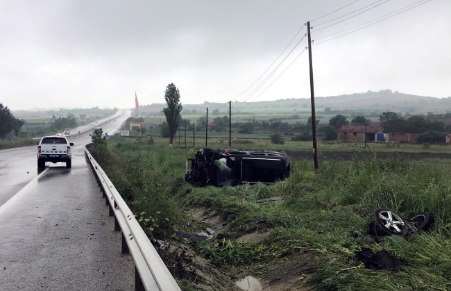 Cip, yayaya çarpıp takla attı; 1 ölü, 1 yaralı