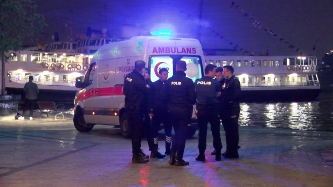 Galata Köprüsü’nden denize atladı, boğuldu