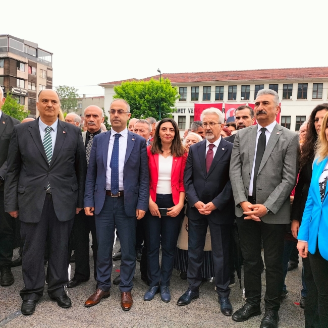 CHP 19 Mayıs'ta Atatürk'ün manevi huzurunda