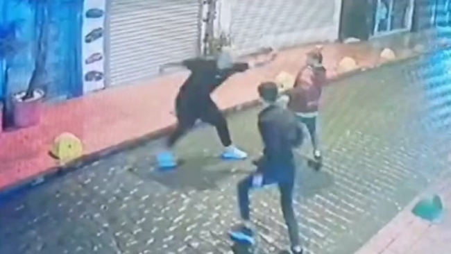 Beyoğlu'nda turiste palalı saldırı