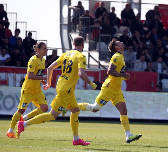 Süper Lig'e veda eden ilk takım belli oldu