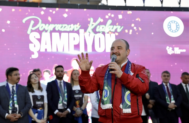 Poyrazın Kızları'ndan Mudanya'da şampiyonluk kutlaması