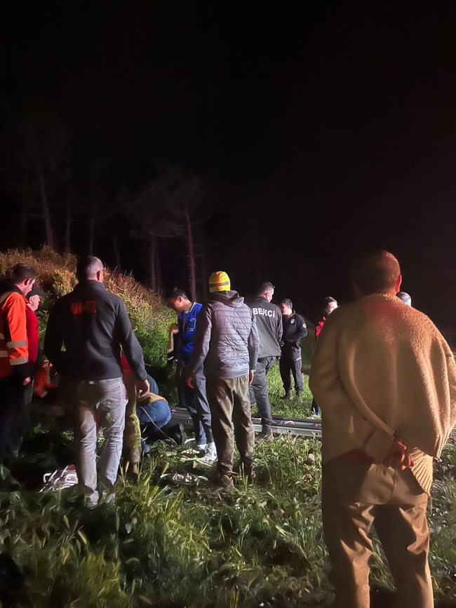 Beykoz'da kuyuya düşen vatandaş ve kedi kurtarıldı