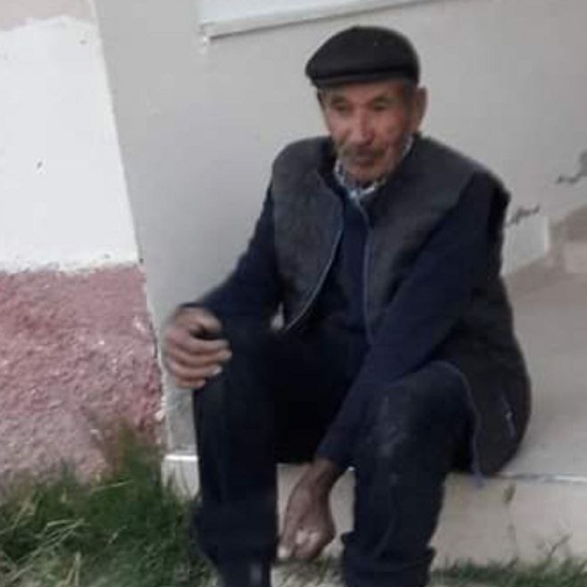 Traktör devrildi altına kalan sürücü öldü