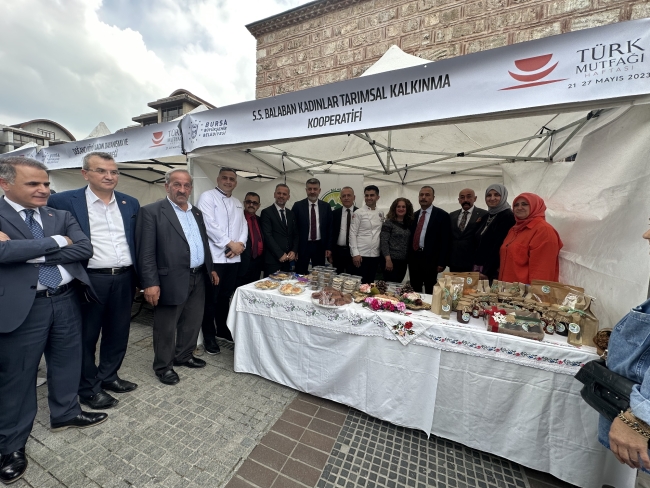 Bursa'da Türk mutfağı, tarihi meydana taşındı