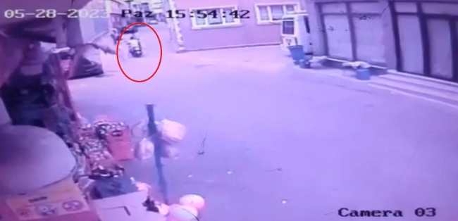 Bursa'da ilginç kaza! Boş yolda kafa kafaya çarpıştılar