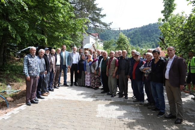 İnegöl'de yollar parke taşla kaplanıyor