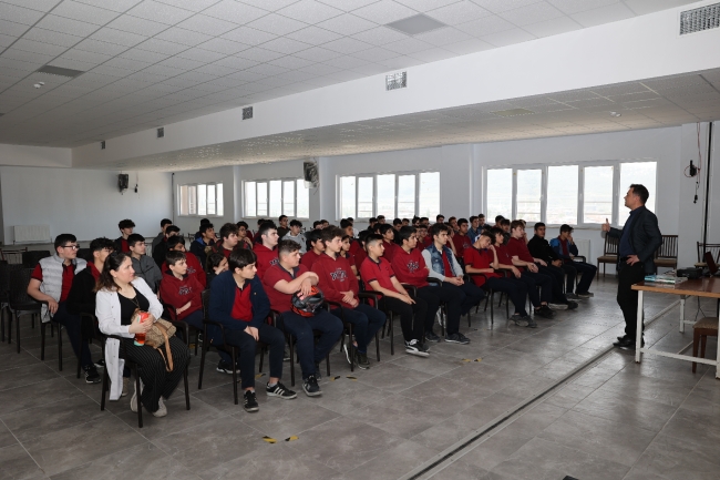 Liseliler, ‘Yaşayan geçmişi ile’ Bursa’yı tanıyor