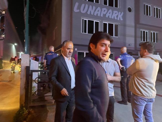 Bursa'da gece vakti korkutan fabrika yangını