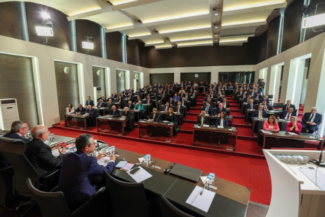 Kılıçdaroğlu yeni milletvekilleri ile buluştu