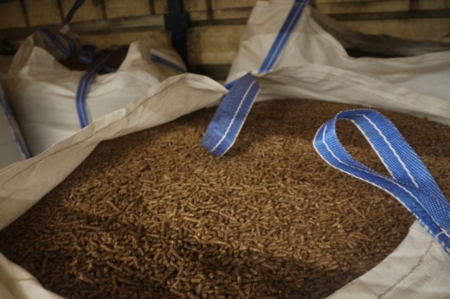 Hamzabeyli'de 19 ton kaçak çay ele geçirildi