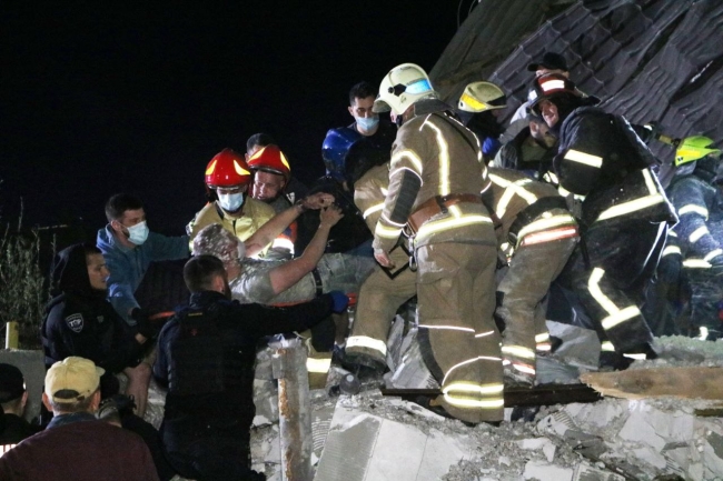 Rusya, Ukrayna’yı füzeyle vurdu: 18 yaralı