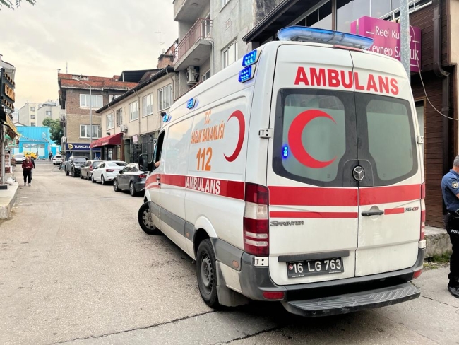 Bursa'da üvey babası ile annesini bıçaklayan şüpheli tutuklandı