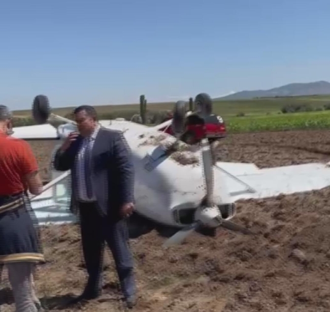 Aksaray'da eğitim uçağı düştü!